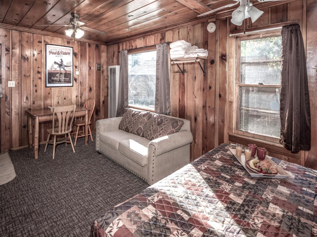 Apache Village 10, King Studio, Midtown, Sleeps 2 Ruidoso Luaran gambar